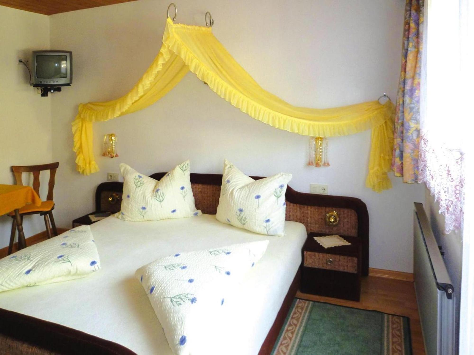 Apartment In F Gen With Parking Space Фюген Экстерьер фото